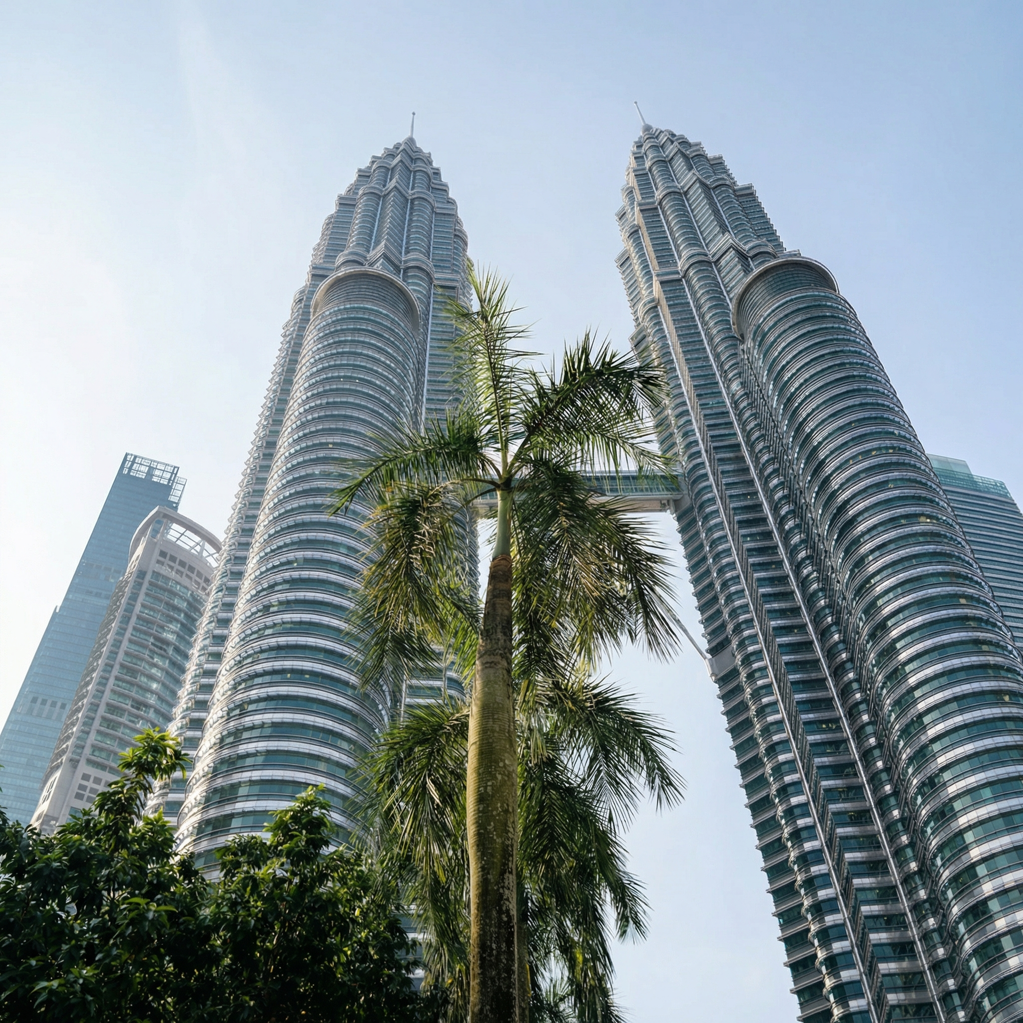 Off-plan property selection and contract assistance in Dubai